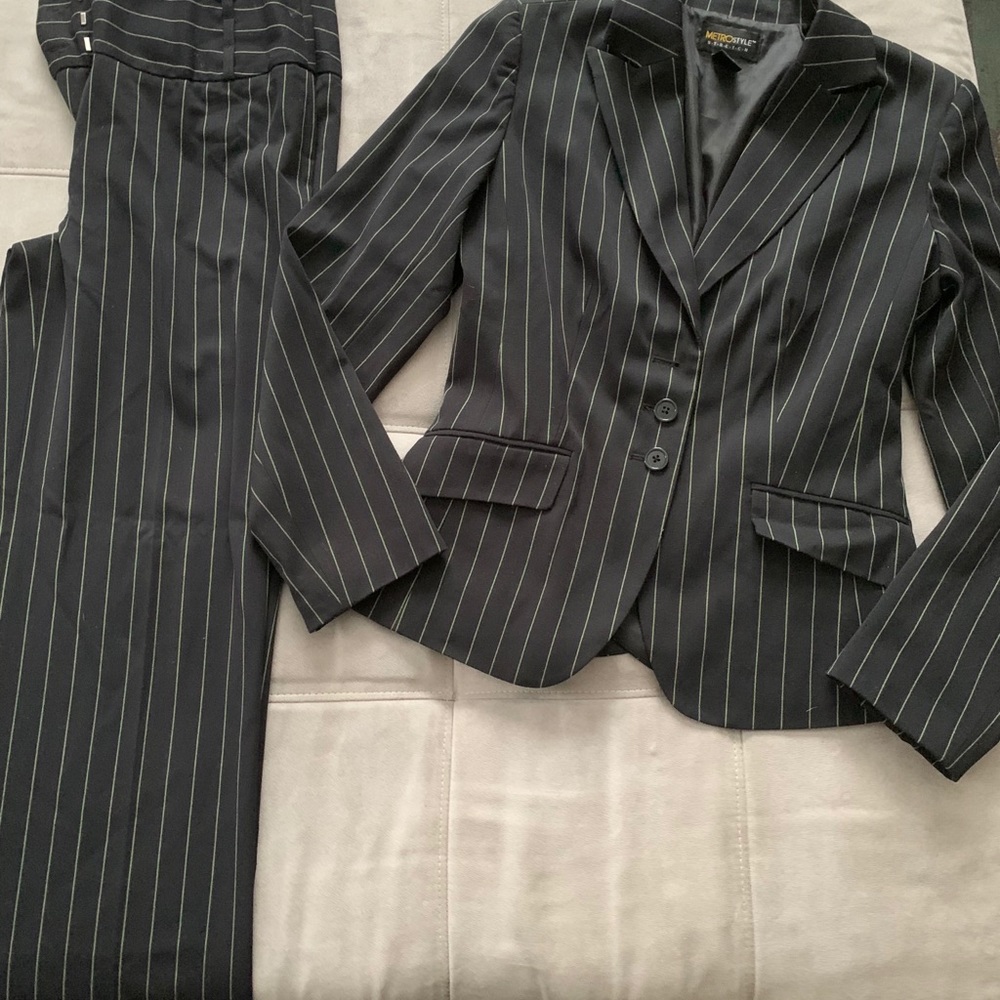 Women’s suit